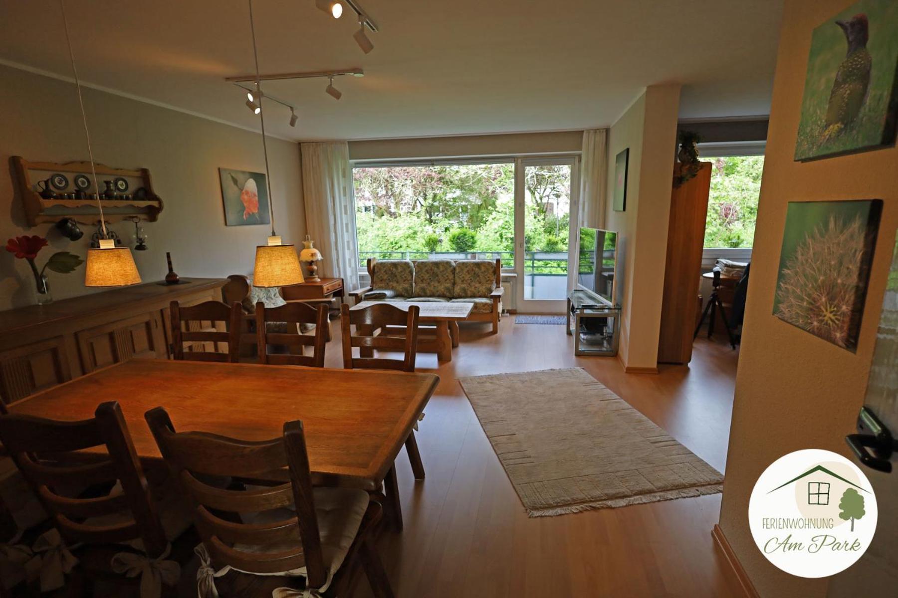 Grosszuegige Am Comberg-park Apartment *